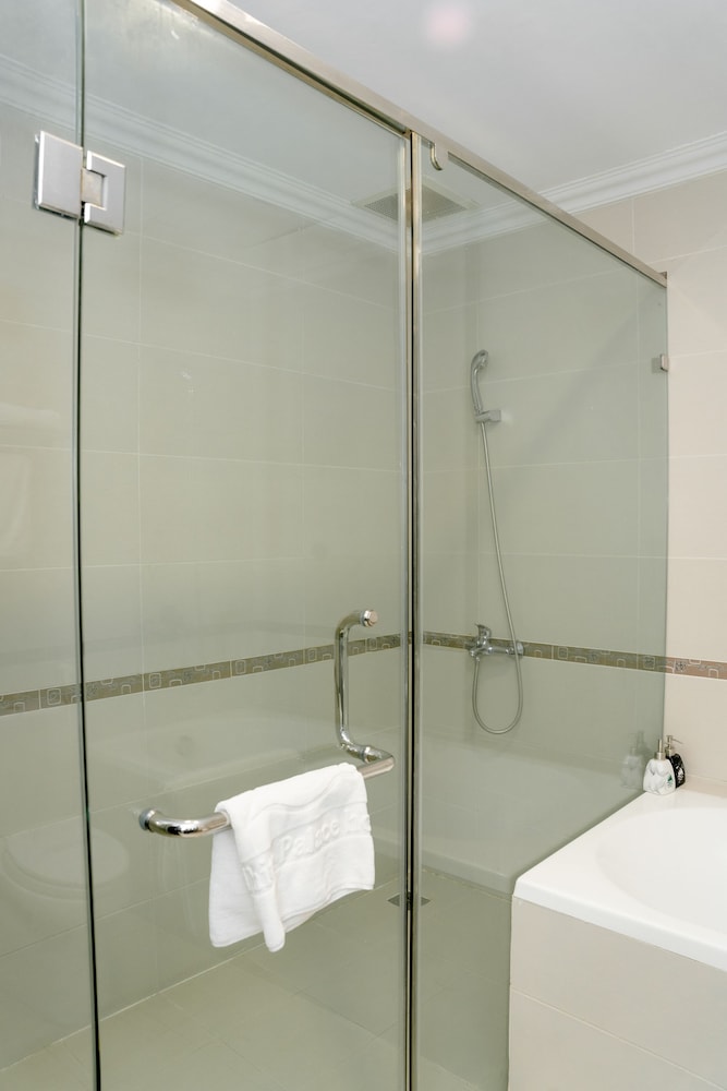 white palace thai binh hotel 1
