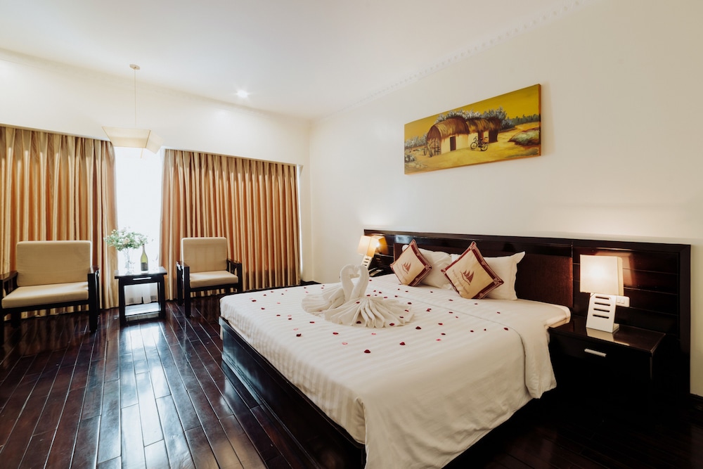 white palace thai binh hotel 1