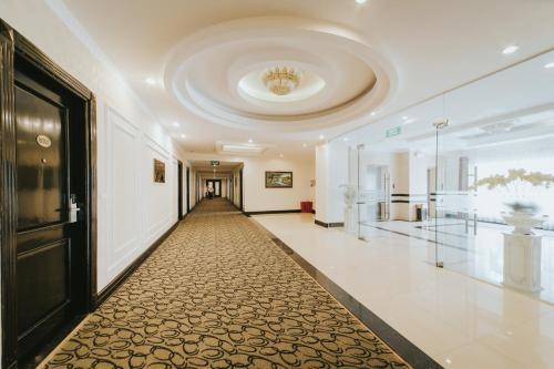 white palace thai binh hotel 1