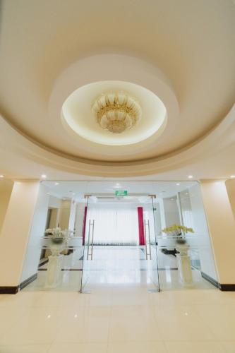 white palace thai binh hotel 1