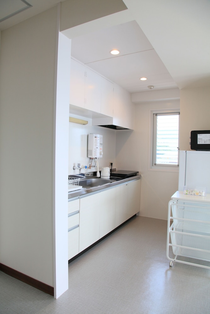 guest living mu nanki shirahama hostel