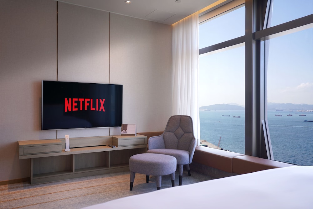 one eight one hotel serviced residences