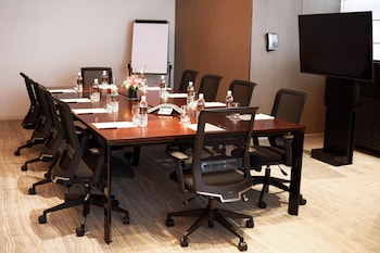 one eight one hotel serviced residences