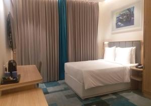 Holiday Inn Express And Suites Bengaluru Old Madras Road,Chikkajala>>Bengaluru,3 star
