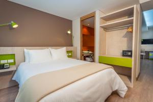Mika Suites,In Bogota (Financial District),3 star