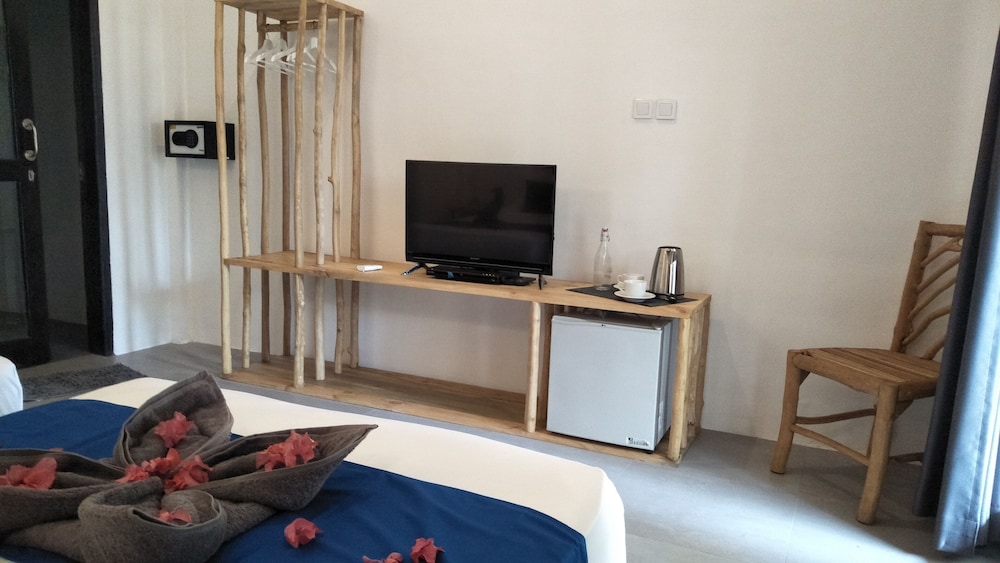 trawangan sunrise hotel