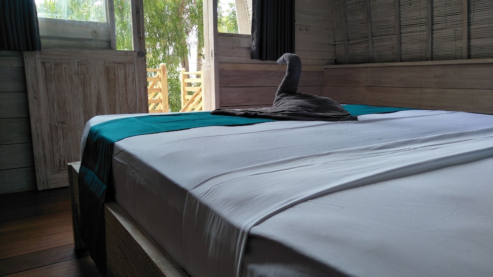 trawangan sunrise hotel