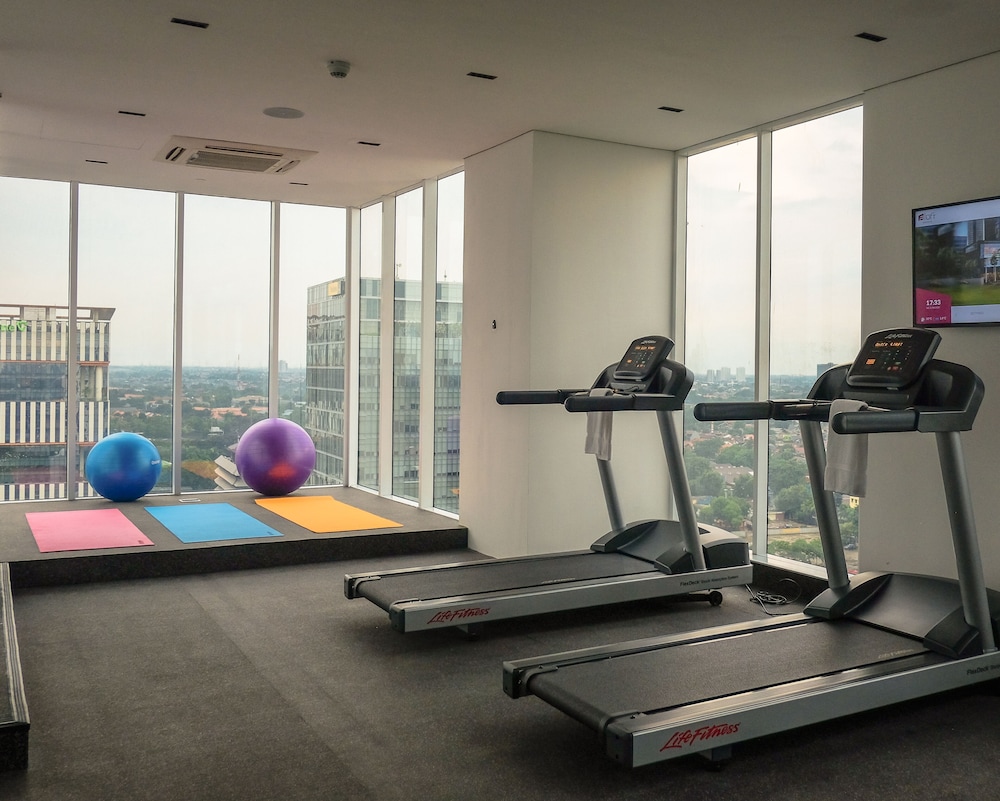 aloft south jakarta