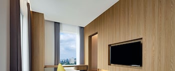aloft south jakarta