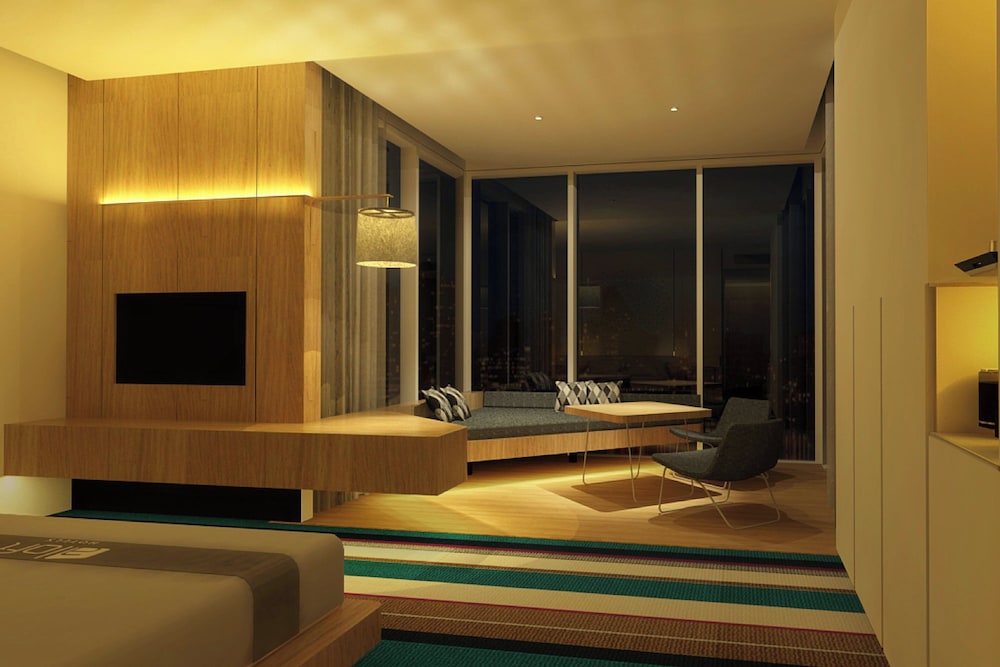 aloft south jakarta