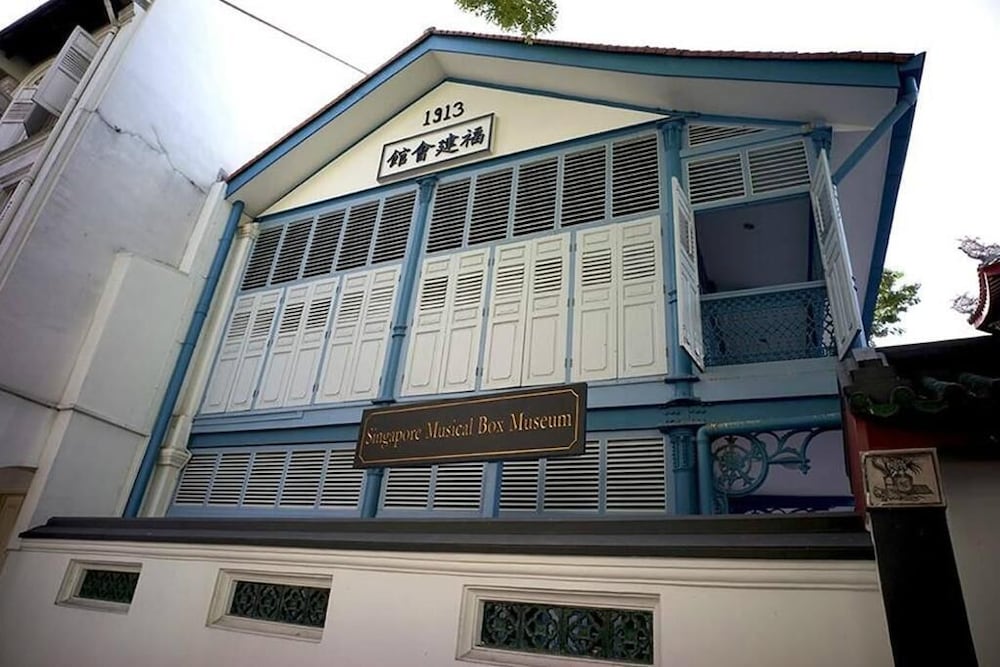 wink mccallum street hostel