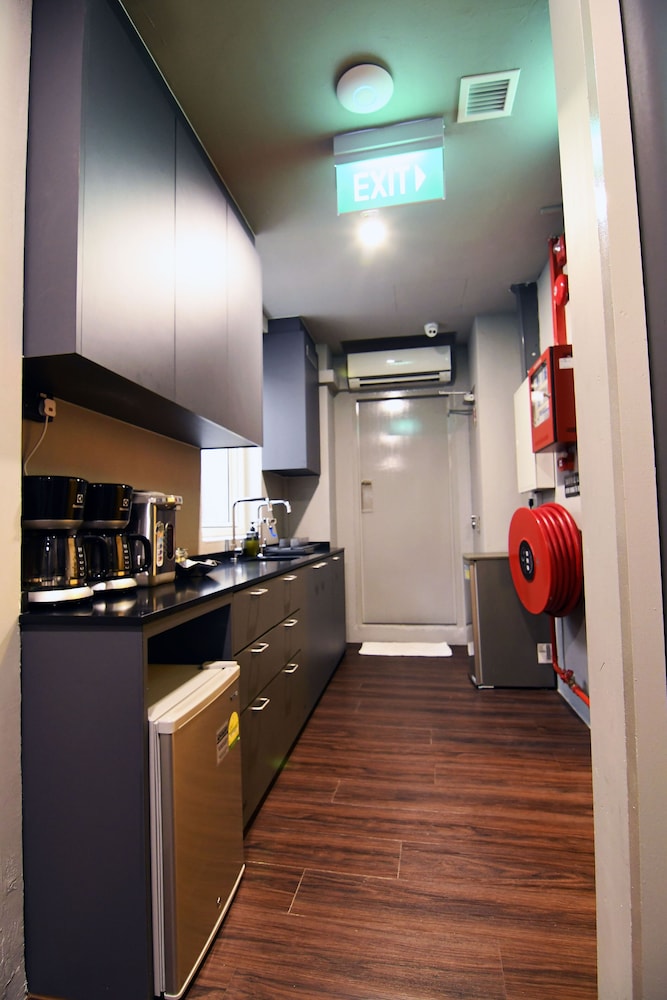 wink mccallum street hostel