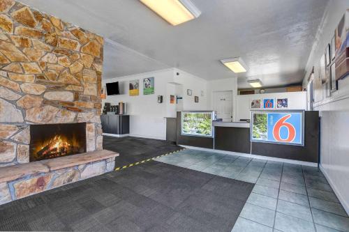 Motel 6 Fort Bragg, Ca,Mendocino>>Fort Bragg,2 star
