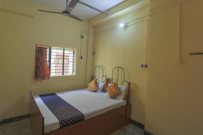 spot on biswabani guest house near kavi nazrul metro station