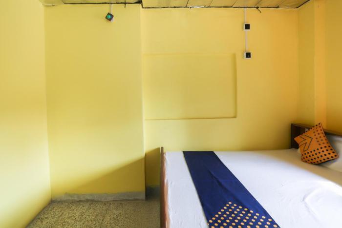 spot on biswabani guest house near kavi nazrul metro station
