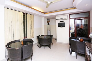 hotel airport city