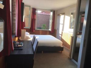 Hotel Koffieboontje,Zuienkerke>>Bruges,2 star