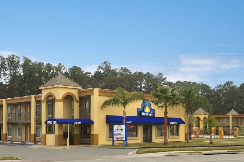 days inn by wyndham brunswick st simons area