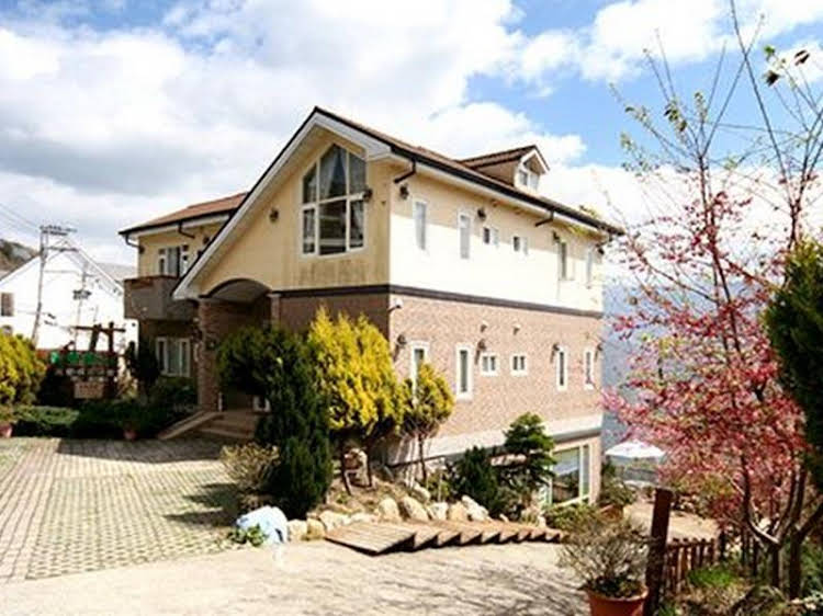 chingjing new paradise bandb