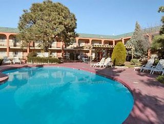 Tree Inn & Suites Albuquerque.,In Albuquerque (Downtown Albuquerque),2 star
