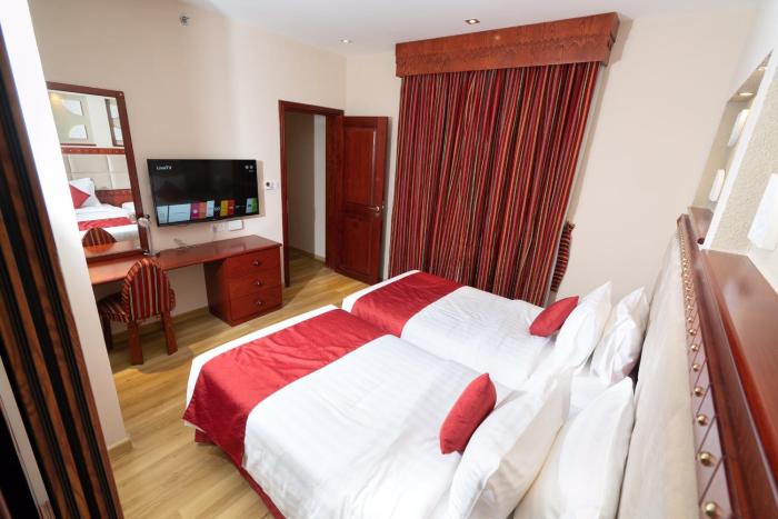 al liwan suites rawdat al khail