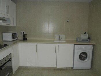 hamasa plaza hotel and apartments
