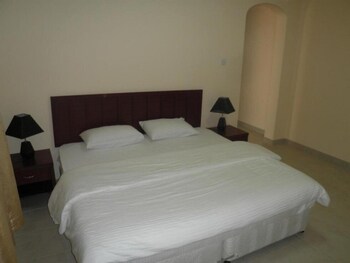 hamasa plaza hotel and apartments
