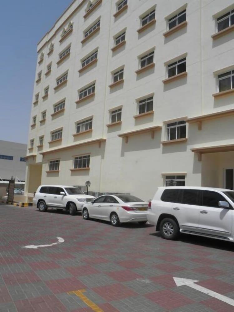 hamasa plaza hotel and apartments
