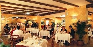 Voi Tanka Village,Near Simius Beach,4 star