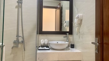 paragon house and residence