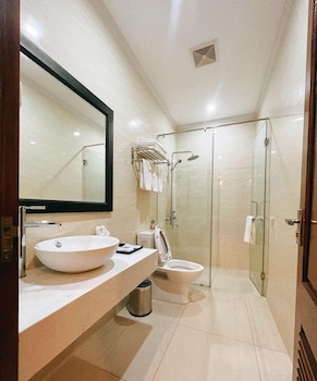 paragon house and residence