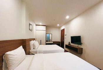 paragon house and residence