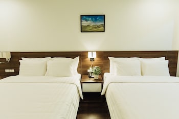 paragon house and residence