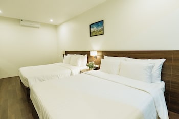 paragon house and residence