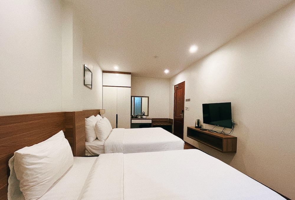 paragon house and residence