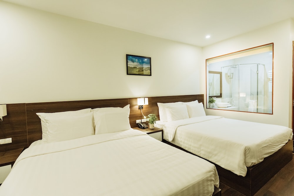 paragon house and residence