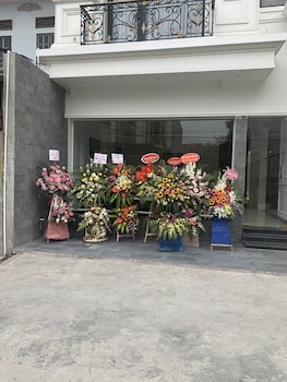 paragon house and residence