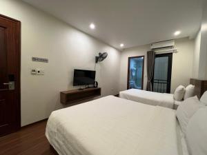 paragon house and residence
