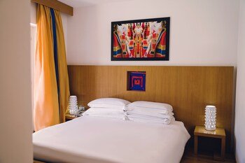 Lanthia Resort,Baunei>>Baja Sardinia,4 star