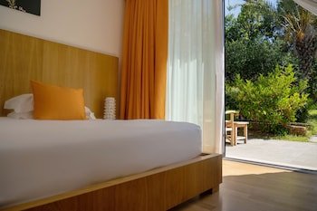 Lanthia Resort,Baunei>>Baja Sardinia,4 star