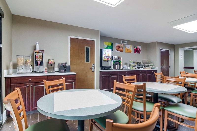 quality inn and suites canton ga