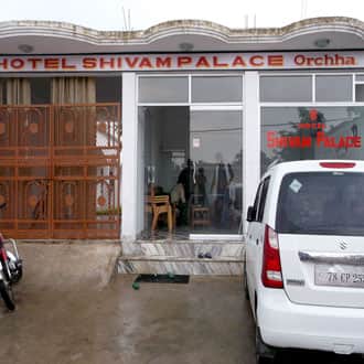 Hotel Shivam Palace,Ramrajaraja Temple Road Near Ganesh Darwaza Orchha 472246,2 star