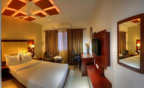 hotel rajmahal inn