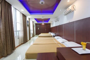 hotel rajmahal inn