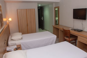 hotel golden park rio de janeiro aeroporto by nacional inn
