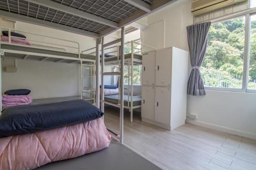hong kong island yha jockey club mt davis youth hostel