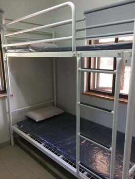 yha ngong ping sg davis youth hostel