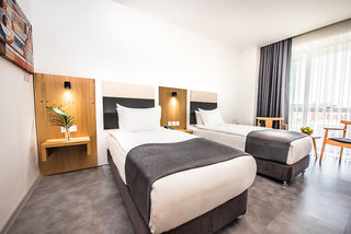 ingate hotel and cafe