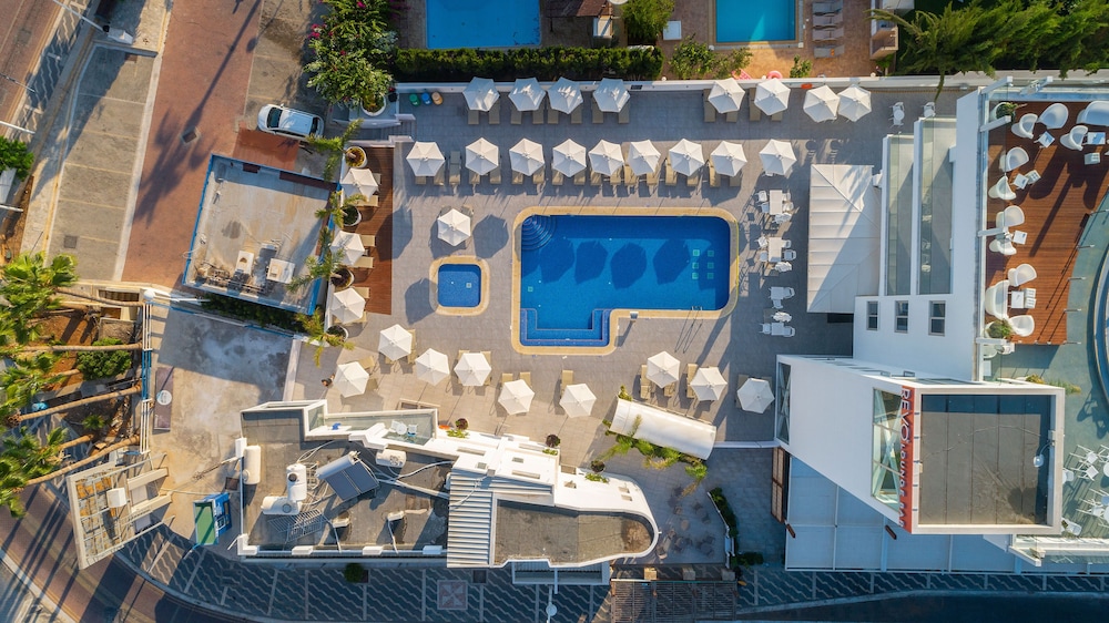 protaras plaza hotel