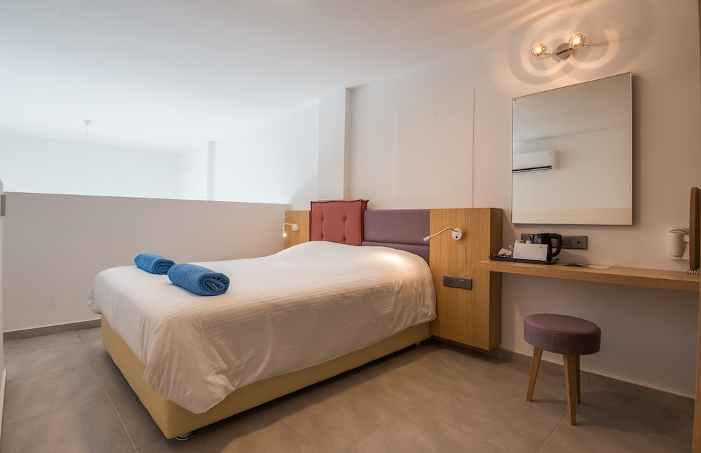 protaras plaza hotel